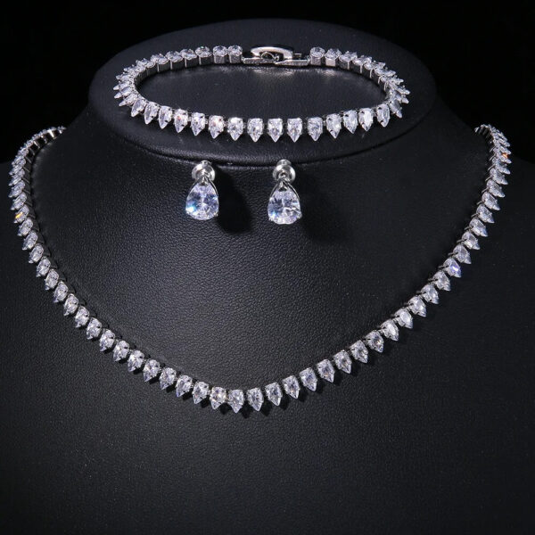 Clear Round Cubic Zirconia Wedding Bridal Necklace Earrings - Image 2