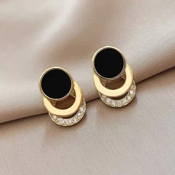 Fashion Women's Asymmetrical Earrings Hollow Out Black - Image 2