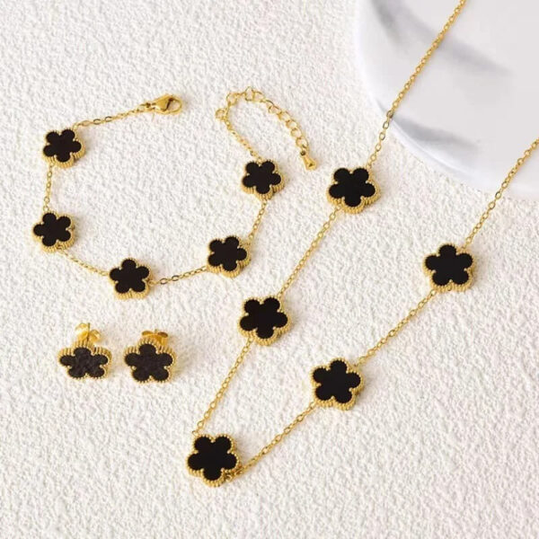 Women's Stainless Steel Five Petal Flower Necklace - Image 2